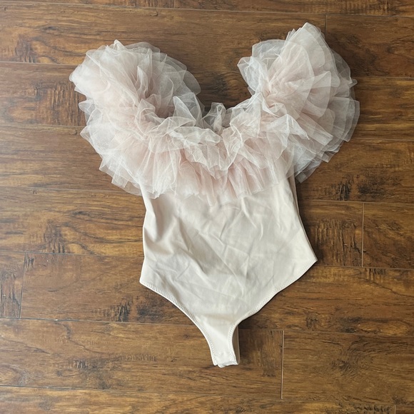 Free People Cream and Pink Ruffle Bodysuit - Picture 1 of 8